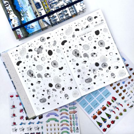 Papetri tervező - dátumozatlan - kisház az erdőben -  keményfedeles okos naptár - csak rendelésre készül