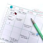 Papetri heti és havi asztali tervező illusztrált  pillangókkal virágokkal